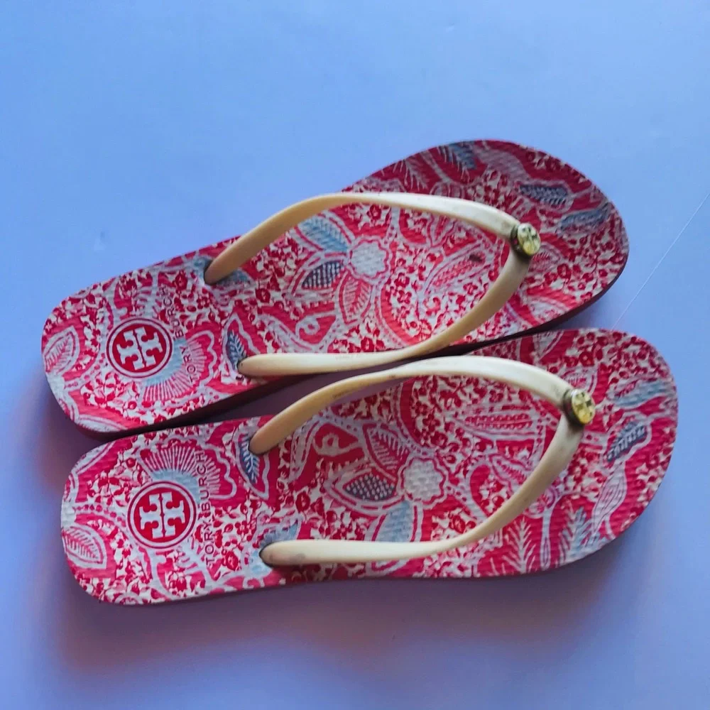 Tory Burch Red Floral Flip‎ Flops